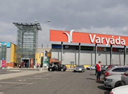 Торговый центр Varyáda