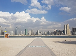 Пляж Аль-Мамзар