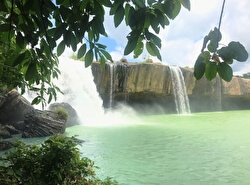 Водопад Драй Нур