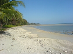 Пляж Банг Као