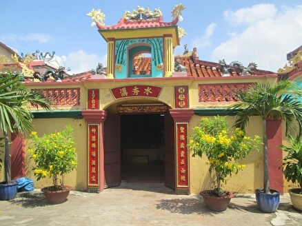 Храм Van Thuy Tu