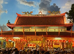Храм Банг Неав