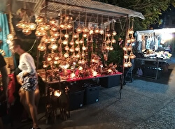 Ночной рынок Мае Нам