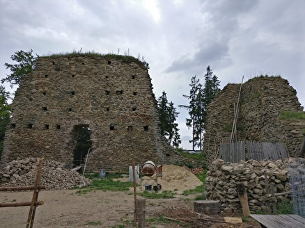 Замок Орлик